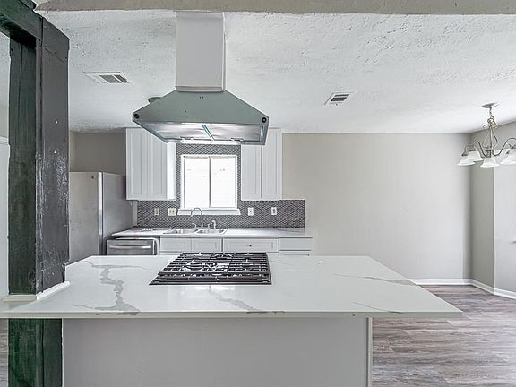 2nd image of 4830 Tain Dr