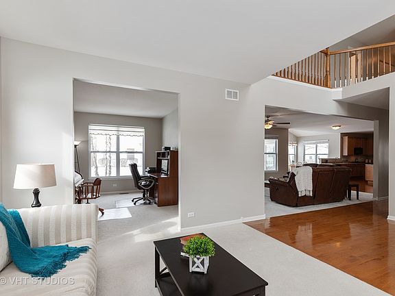 4th image of 1244 Beverly Dr
