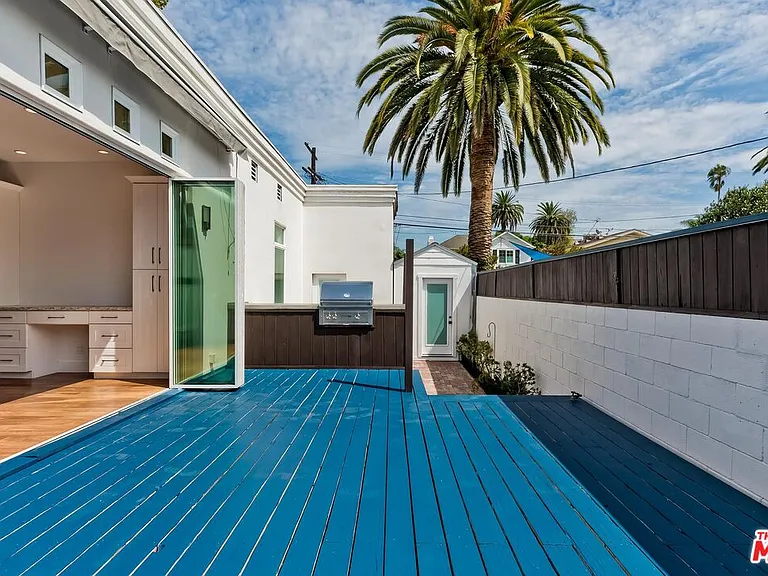 7270 Waring Ave — Photo 30