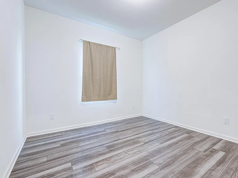 1005 Blue Beech Ln — Photo 8