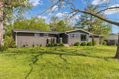 3008 Windemere Cir Photo 1