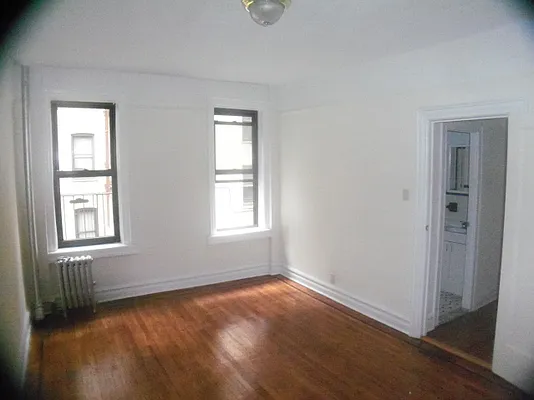 Rented by Realty on the Greene | media 15