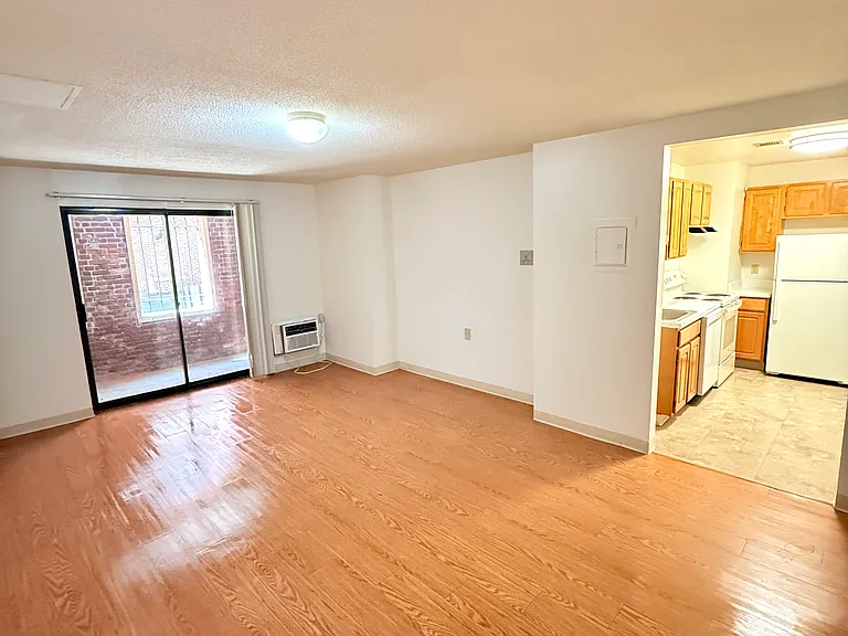 78B Westland Ave #G4 — Photo 1