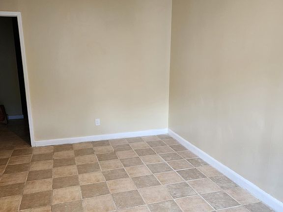 5th image of 4141 Baychester Ave #1