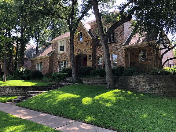 3rd image of 129 Dickens Dr