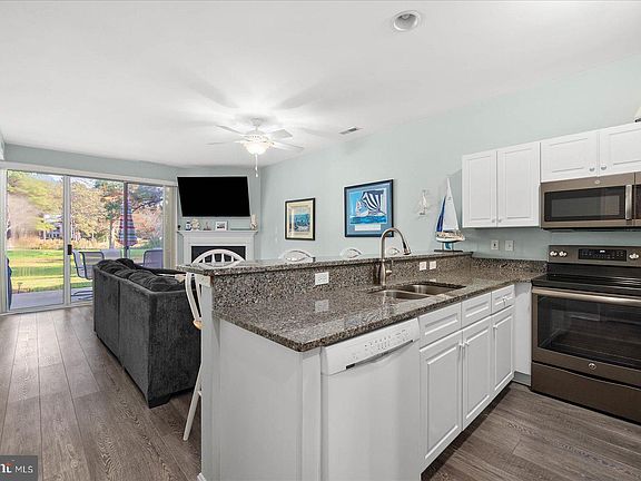 2nd image of 31967 Topsail Ct Unit 24