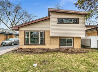 15518 Dobson Ave, Dolton, IL 60419