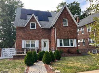 541 E Blancke St, Linden, NJ 07036