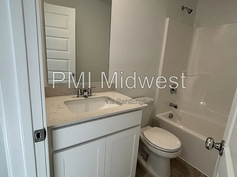 8816 Georgina St — Photo 7