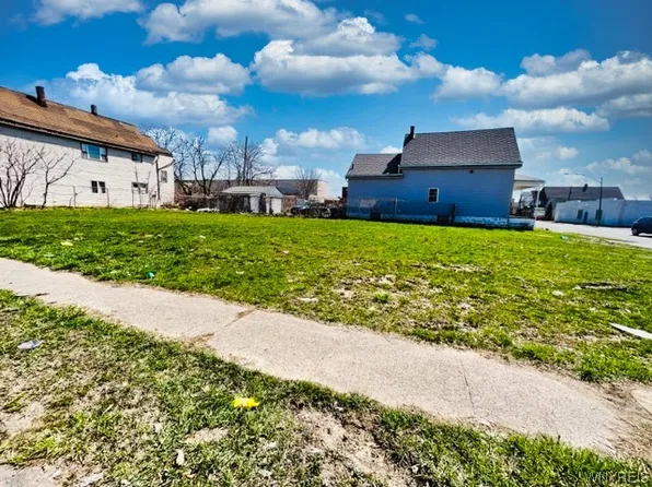 1342 Clinton St #15, Buffalo, NY 14206