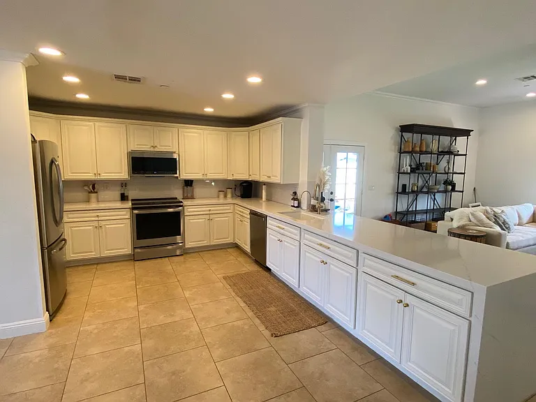 8533 E Vernon Ave — Photo 5