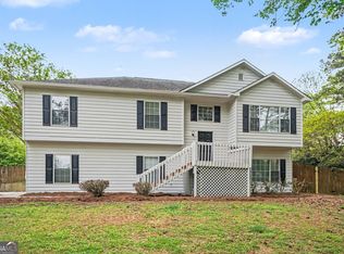 4615 Wheeler Creek Dr, Hoschton, GA