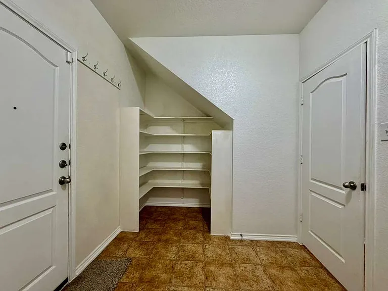 9927 Tampke Fls — Photo 11