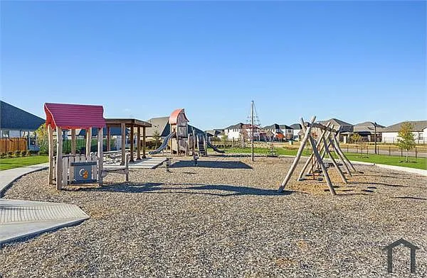 110 Greenbriar Dr — Photo 31