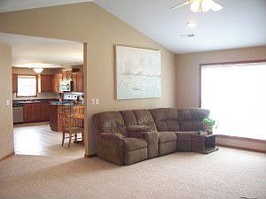 4th image of 2901 Birchwood Dr