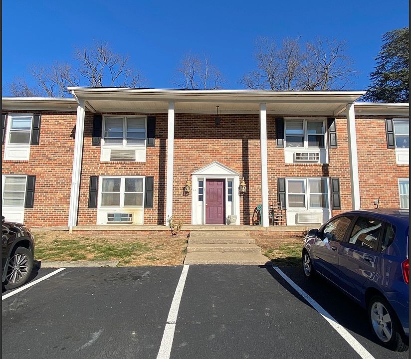 1st image of 2407 Bare St #F