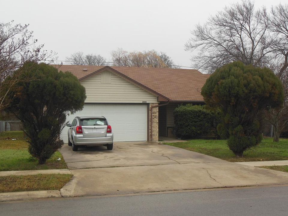 1st image of 2005 Westwood Dr