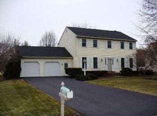 237 S Homestead Dr, Landisville, PA 17538