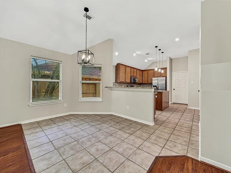 14526 Red Tailed Hawk Ln — Photo 17