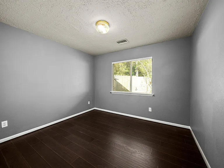 10 S Willow Point Cir — Photo 19
