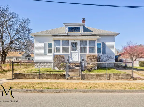 62 Jennings St, Chicopee, MA 01020