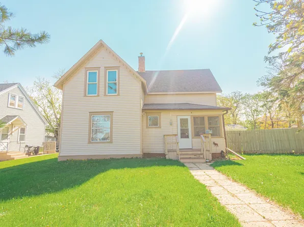 311 Irving St, Alexandria, MN 56308