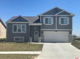 8521 S 179th St, Omaha, NE 68136