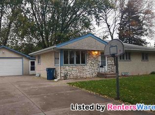 5972 6th St NE, Fridley, MN 55432