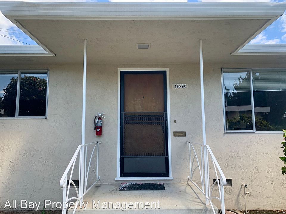1st image of 19890 Wisteria St