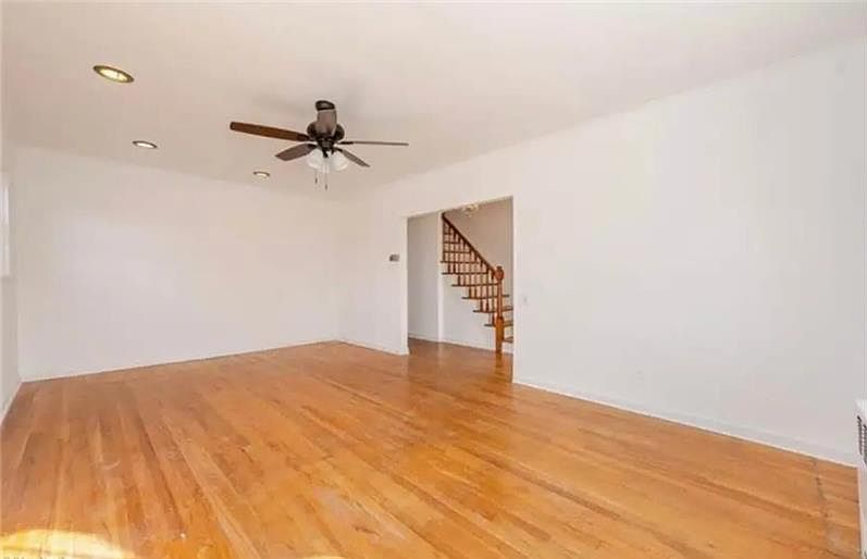 1st image of 1143 Allerton Ave