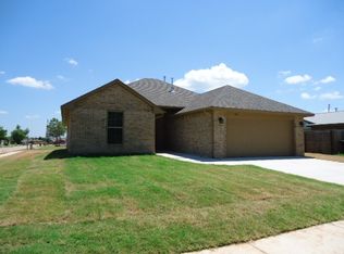 512 Post Oak Ln, Moore, OK 73160