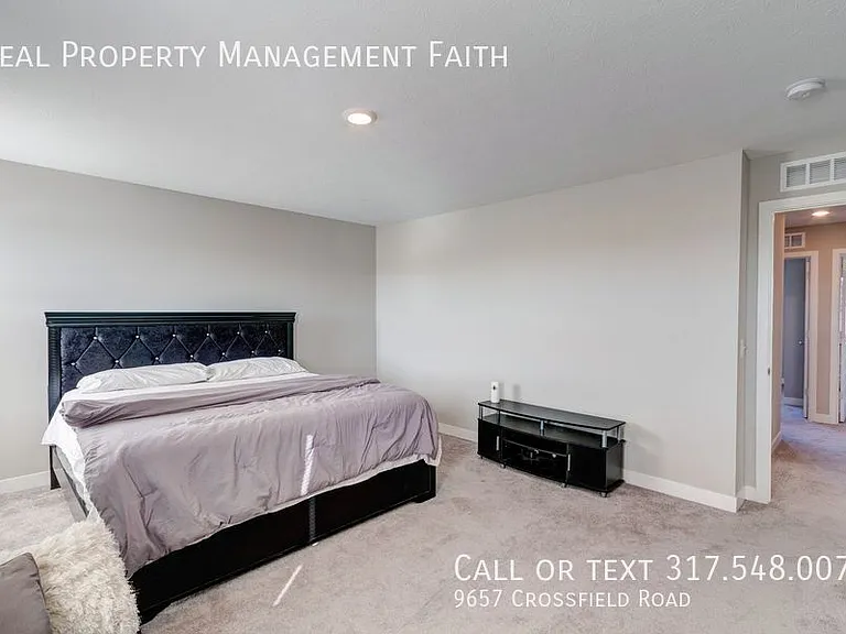 9657 Crossfield Rd — Photo 16