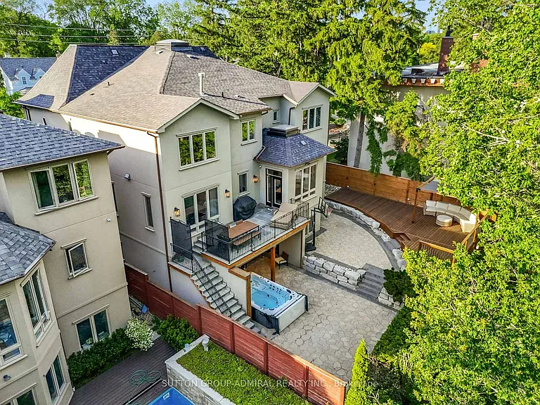 35 Wentworth Ave — Photo 44