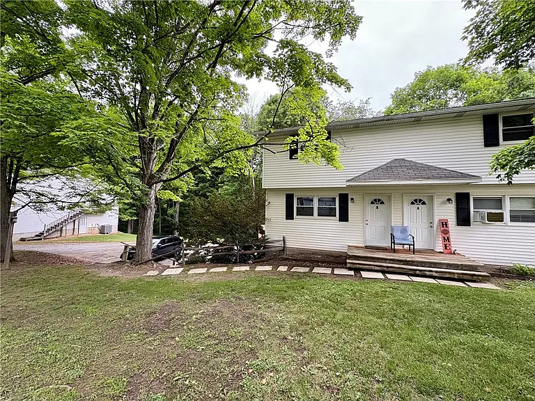 106 Dawson Dr — Photo 3