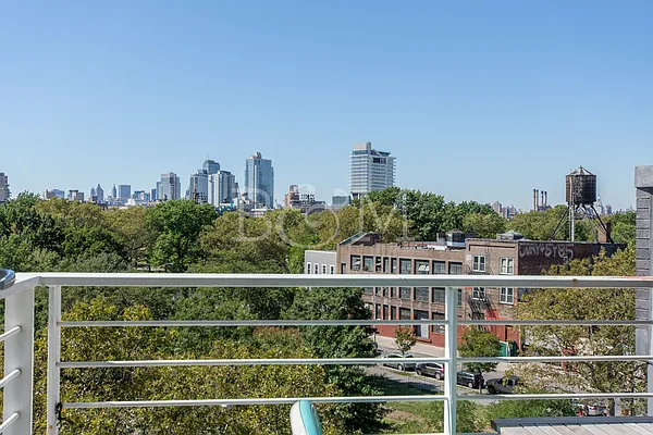 Sold by Brick&Mortar | media 15