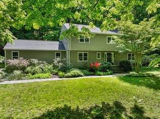 352 Newtown Tpke, Wilton, CT 06897