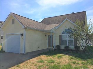 6209 Cabot Hill Ct, Charlotte, NC 28213