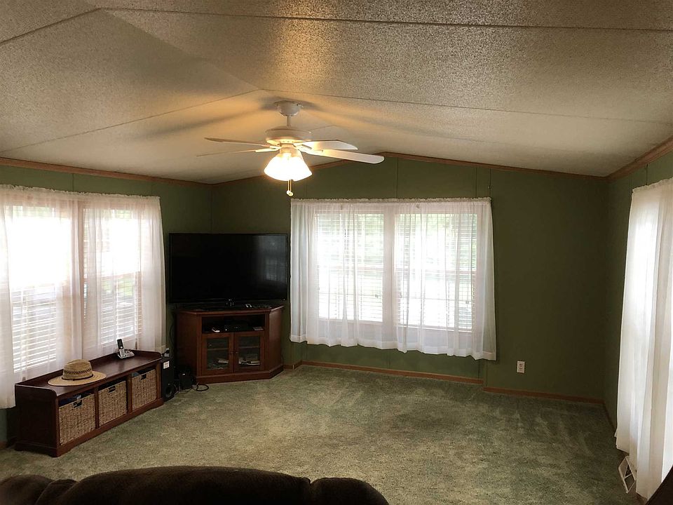 2nd image of 93 N Cameo Ct