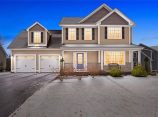 3 Dover Ave, Lincoln, RI 02865