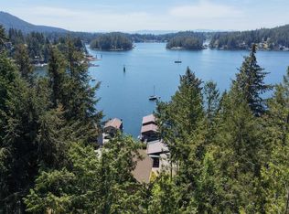 3 Sinclair Bay Rd, Sunshine Coast, BC V0N 1S1