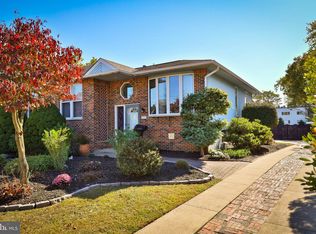 614 Cheswick Rd, Philadelphia, PA 19128