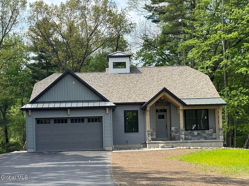 2nd image of 561 Lake Road