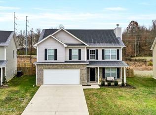 7923 Cambridge Reserve Dr, Knoxville, TN 37924