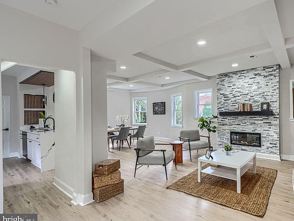 3rd image of 3407 Ellamont Rd
