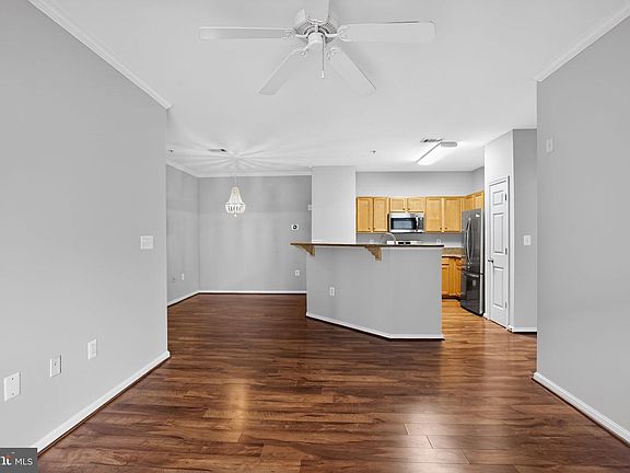4th image of 5142 Brittney Elyse Cir APT J
