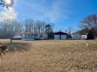 2132 Traynham Grove Rd, Alton, VA 24520