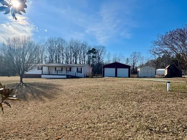 2132 Traynham Grove Rd, Alton, VA 24520