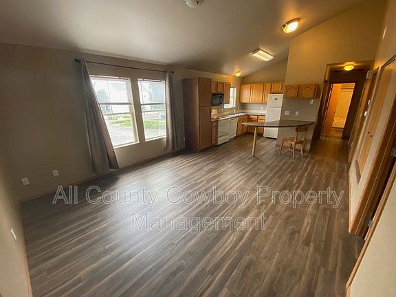 2nd image of 535 E Mitchell St APT C-6