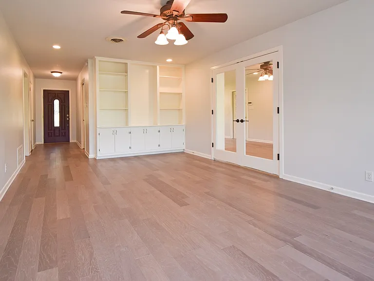 5003 Westview Dr — Photo 10