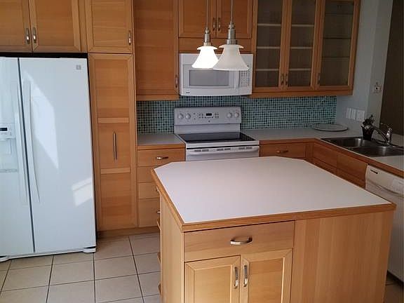 4th image of 17704 Kings Park Ln
